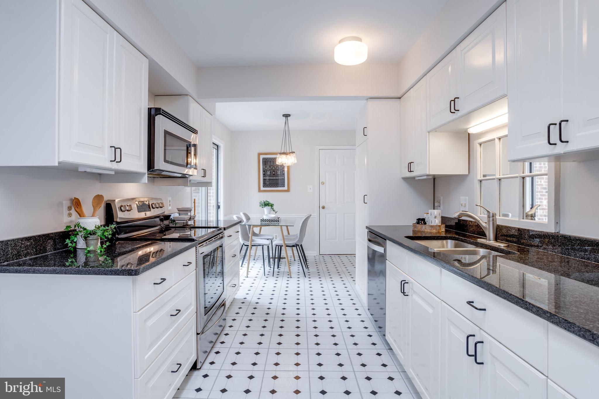 RUSTFIELD - Residential