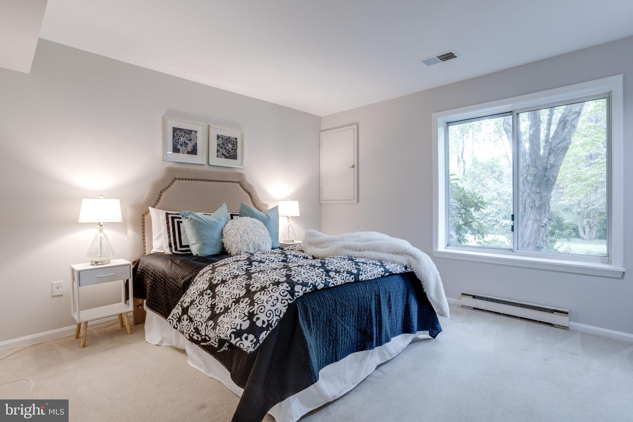 RUSTFIELD - Residential