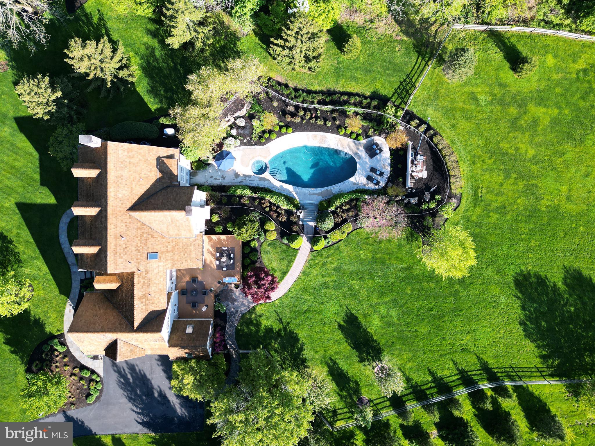 LOOKWAY COURT - Residential