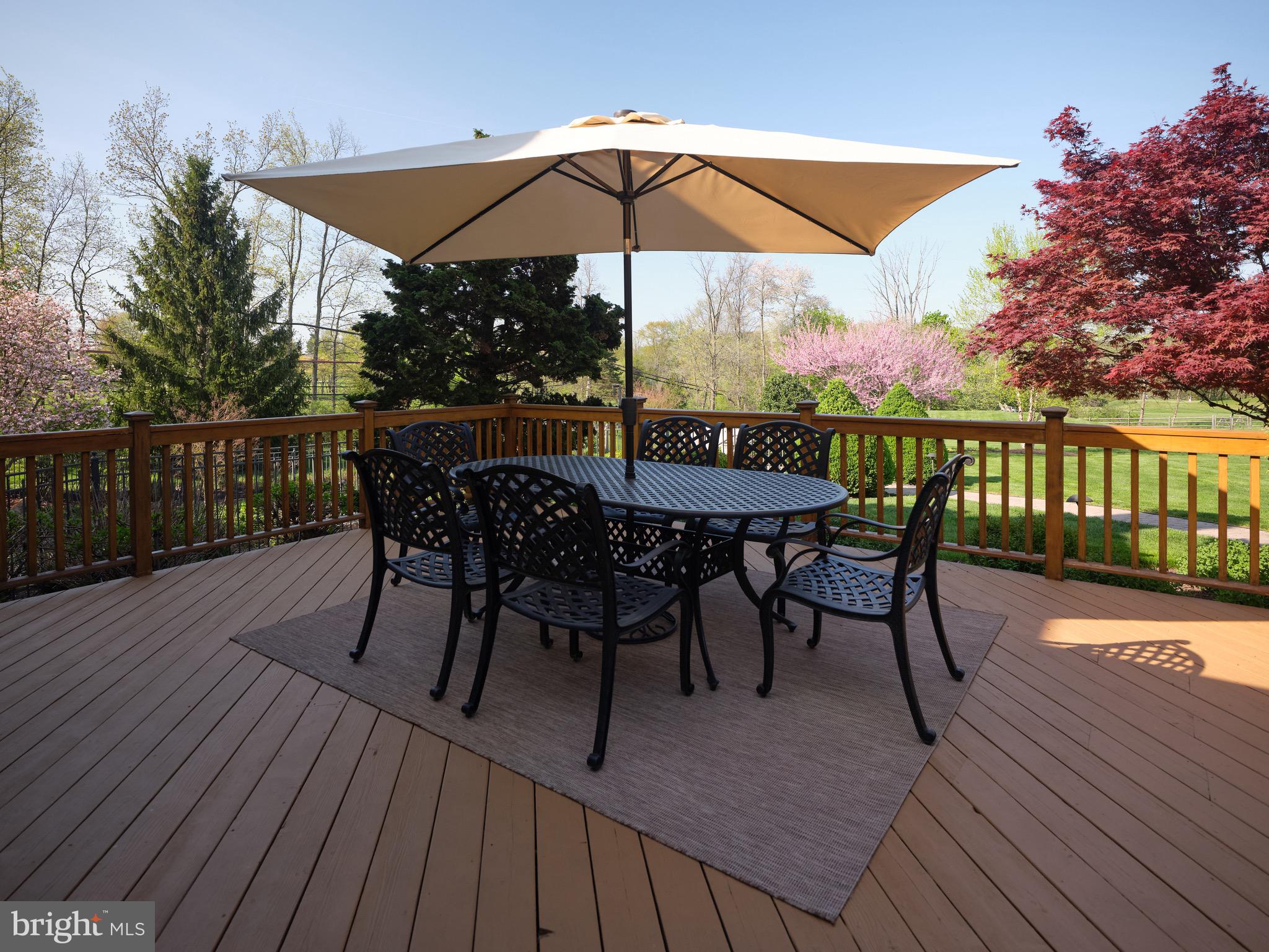 LOOKWAY COURT - Residential