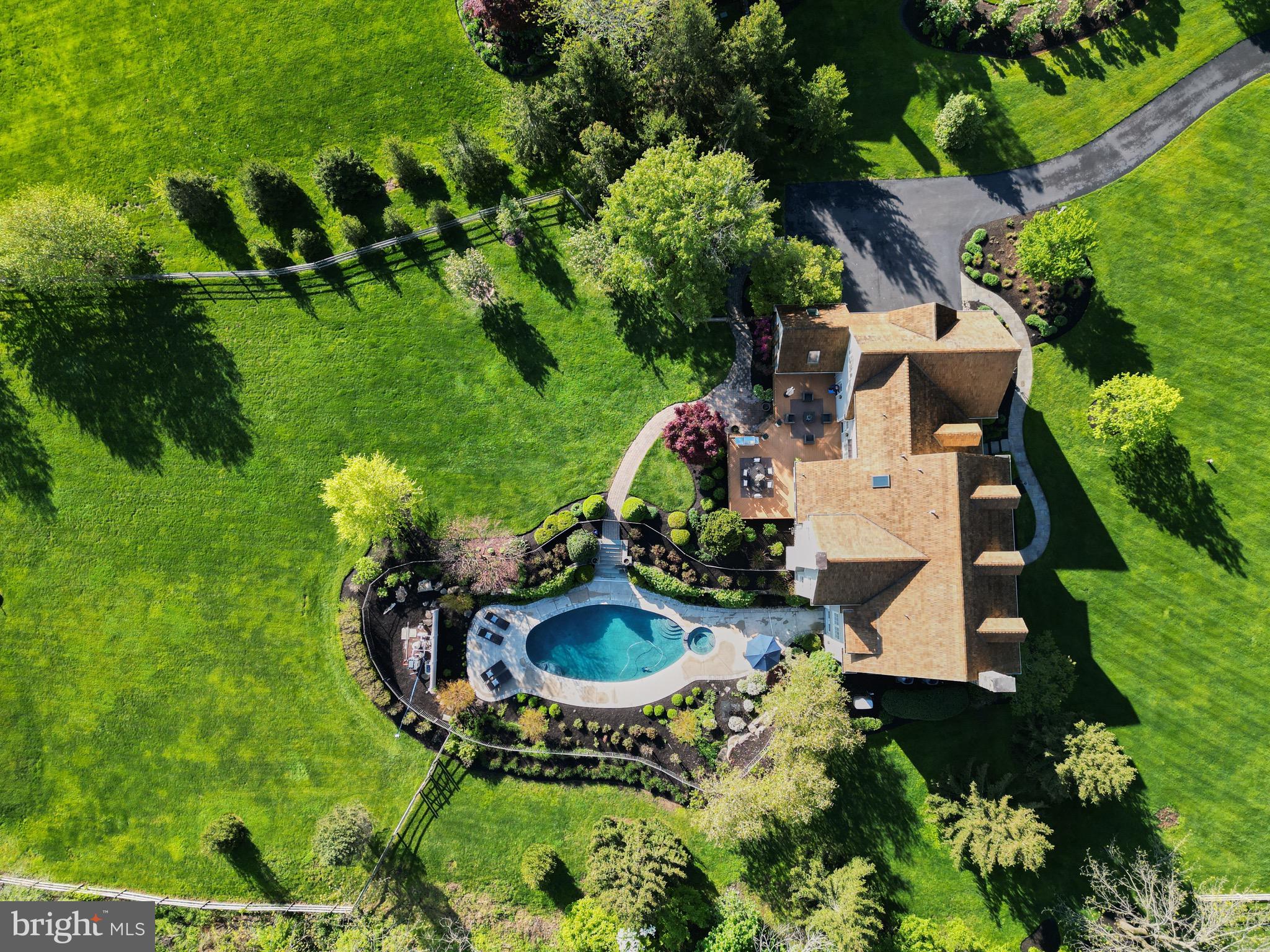 LOOKWAY COURT - Residential