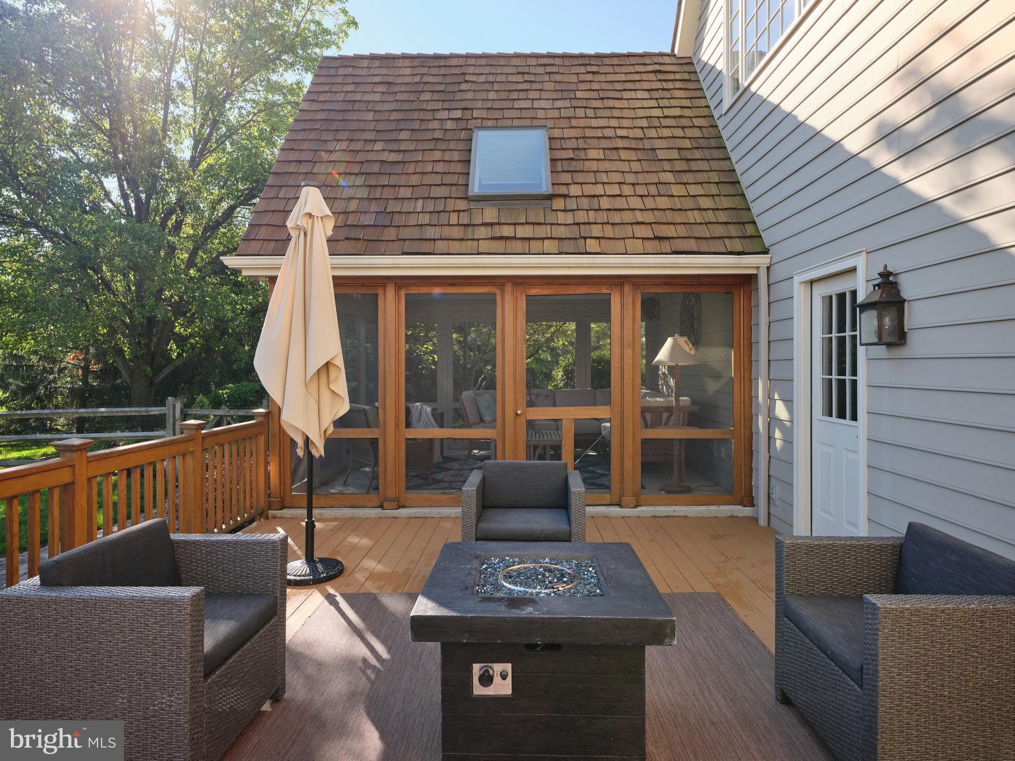 LOOKWAY COURT - Residential