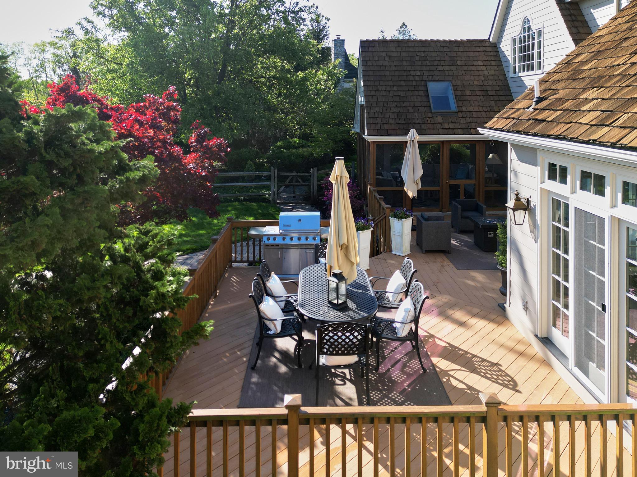 LOOKWAY COURT - Residential