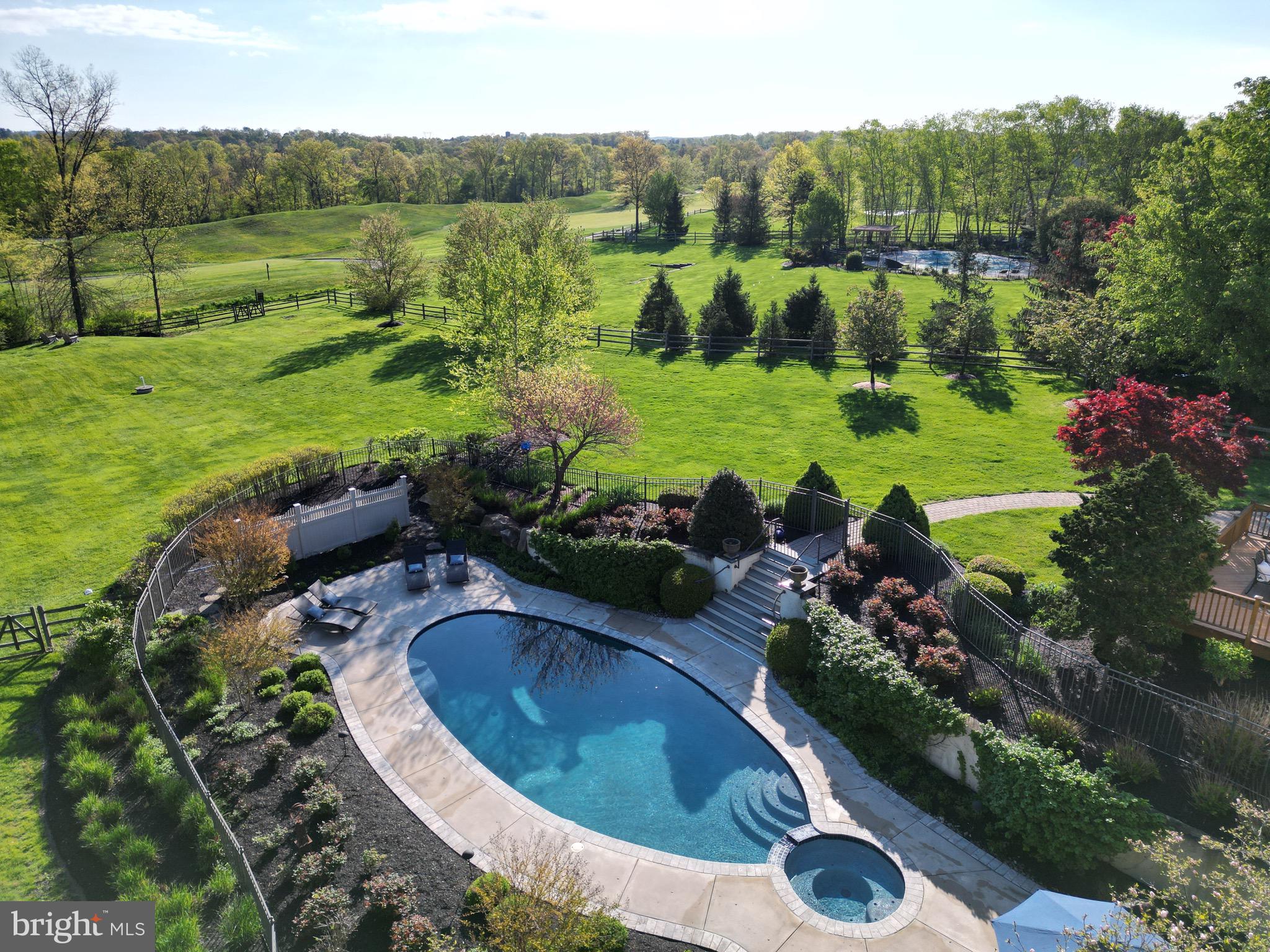 LOOKWAY COURT - Residential