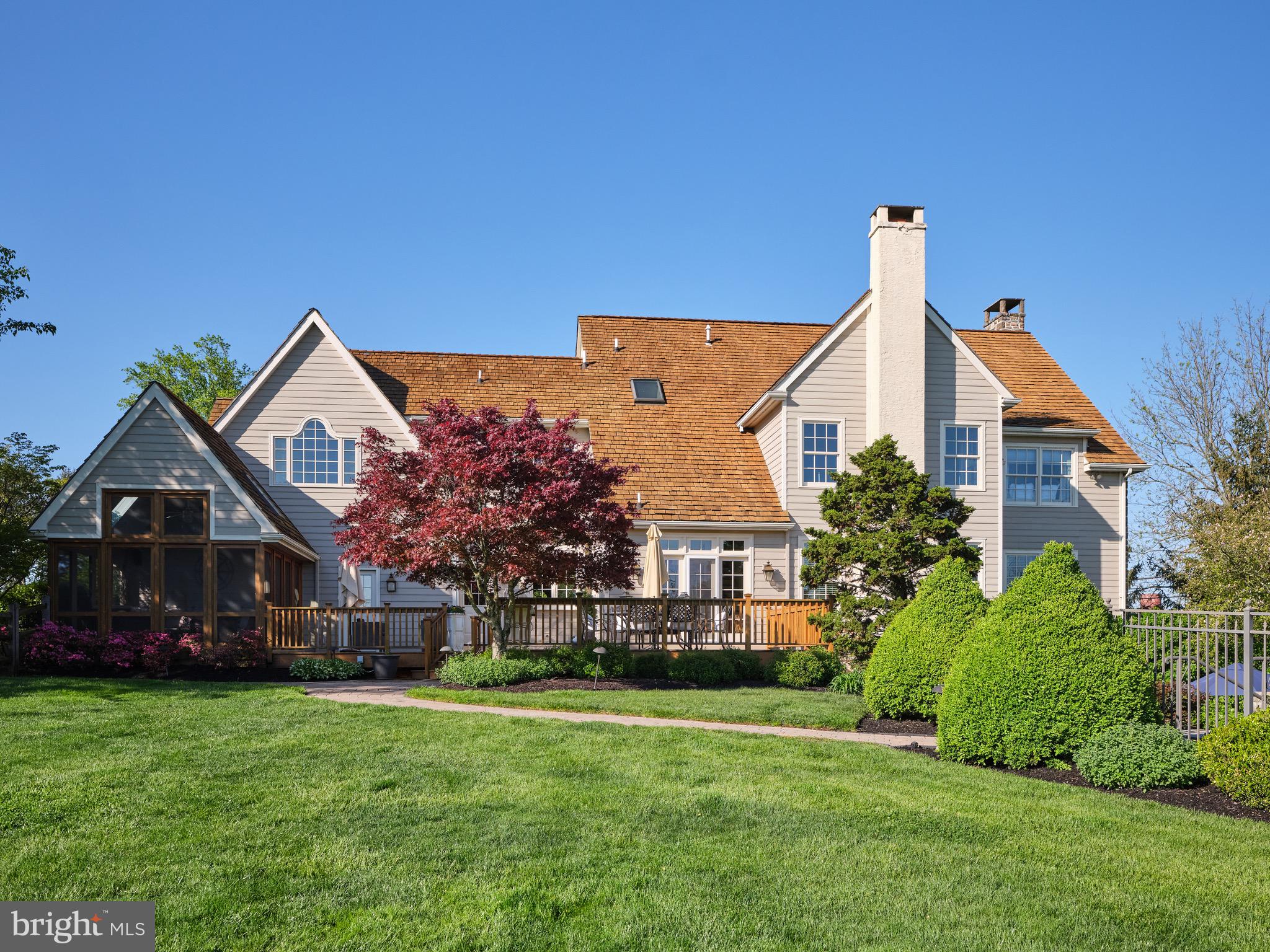 LOOKWAY COURT - Residential