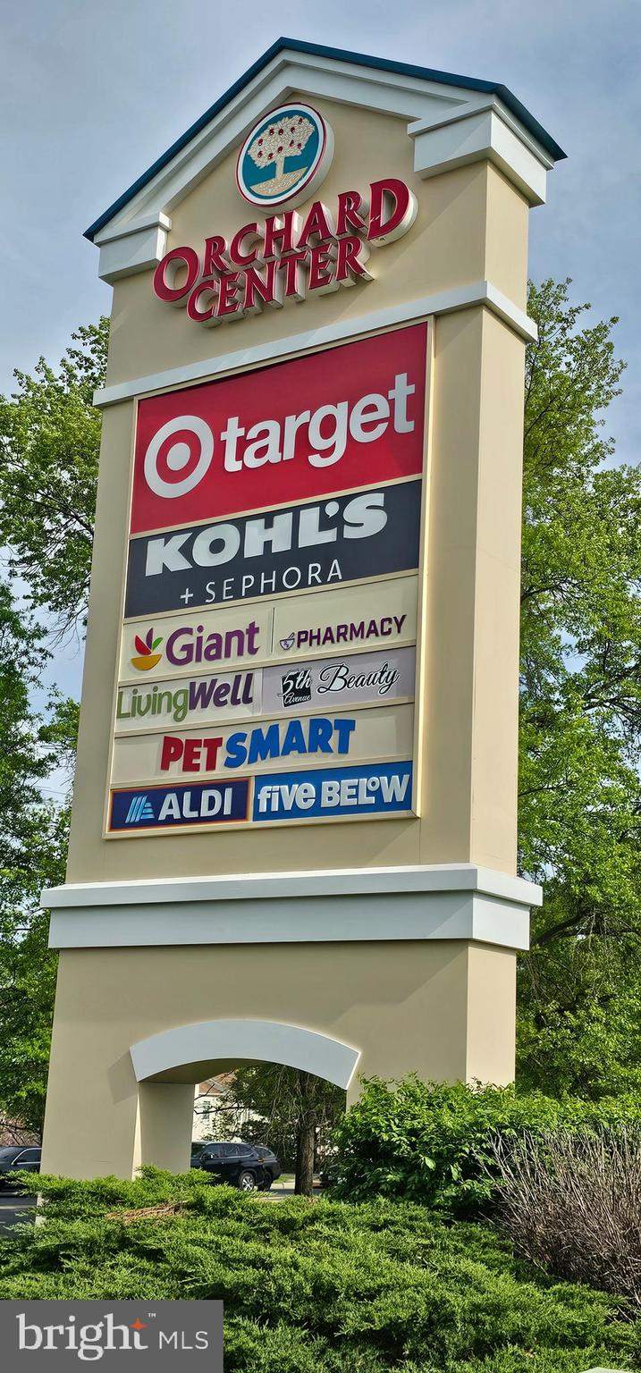 SNOWDENS MILL - Residential