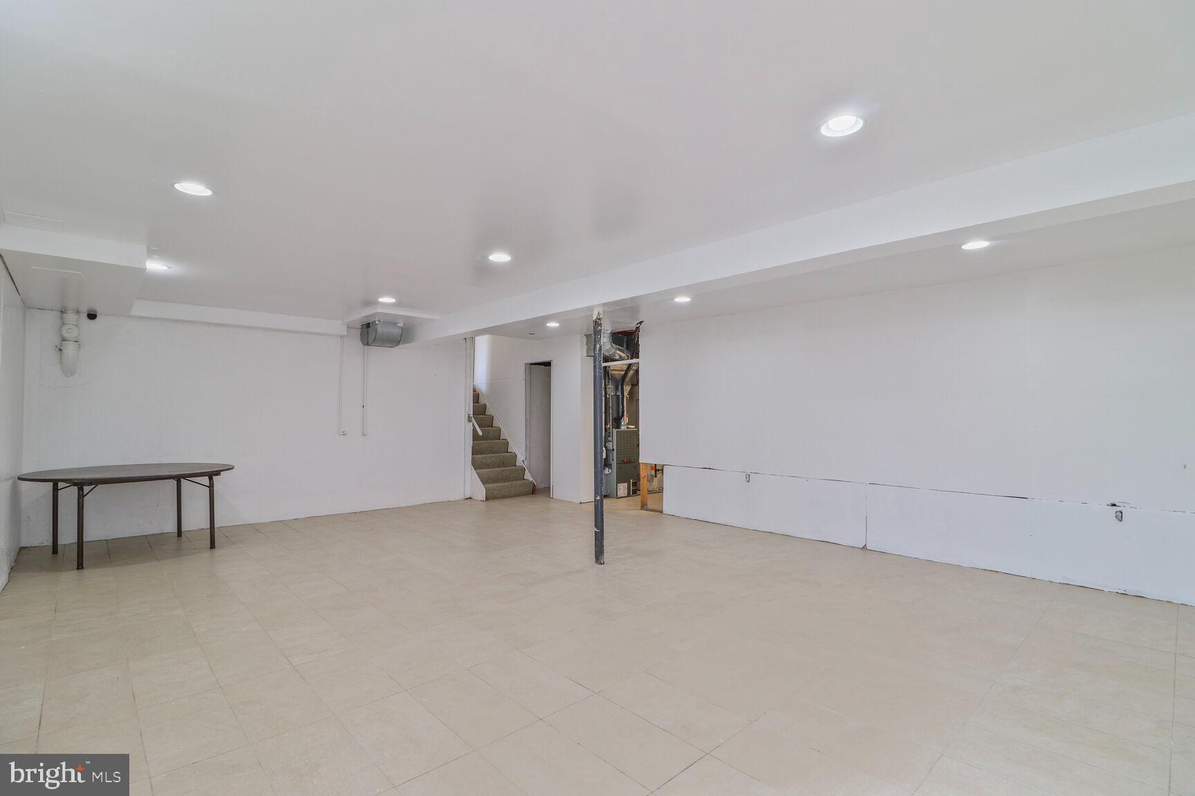 SNOWDENS MILL - Residential