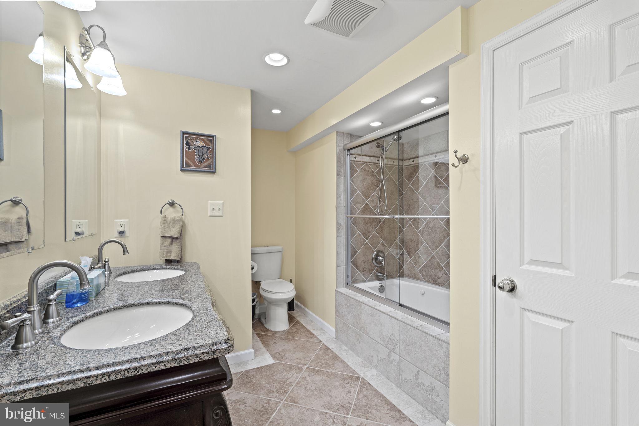 TAVISTOCK FARMS - Residential