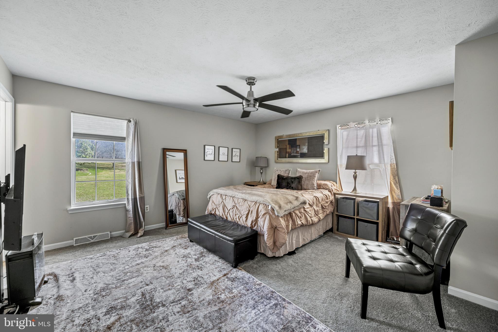 FURNACE HILLS - Residential