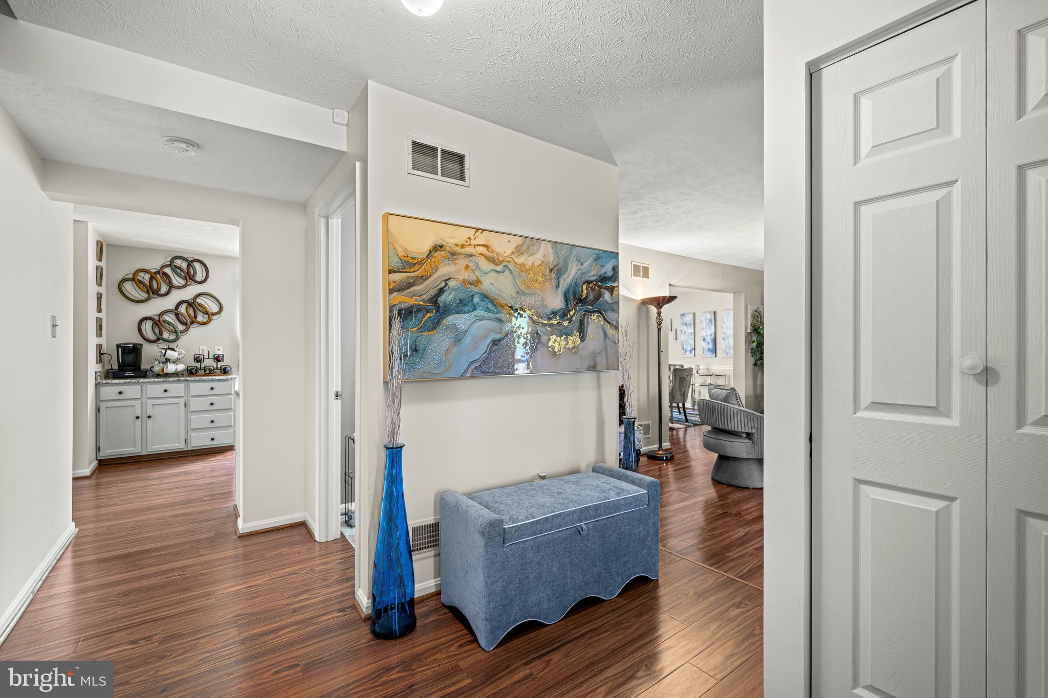 575 CROSSBRIDGE DRIVE