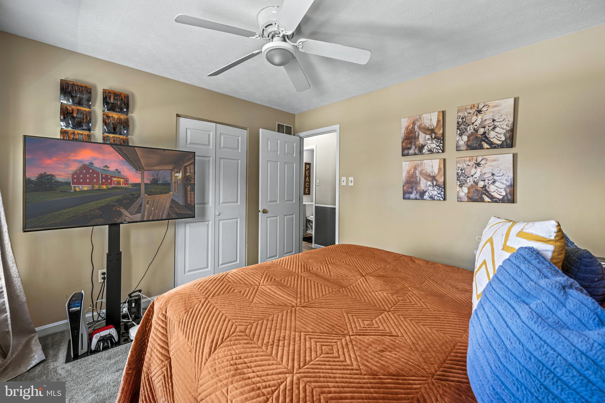 FURNACE HILLS - Residential