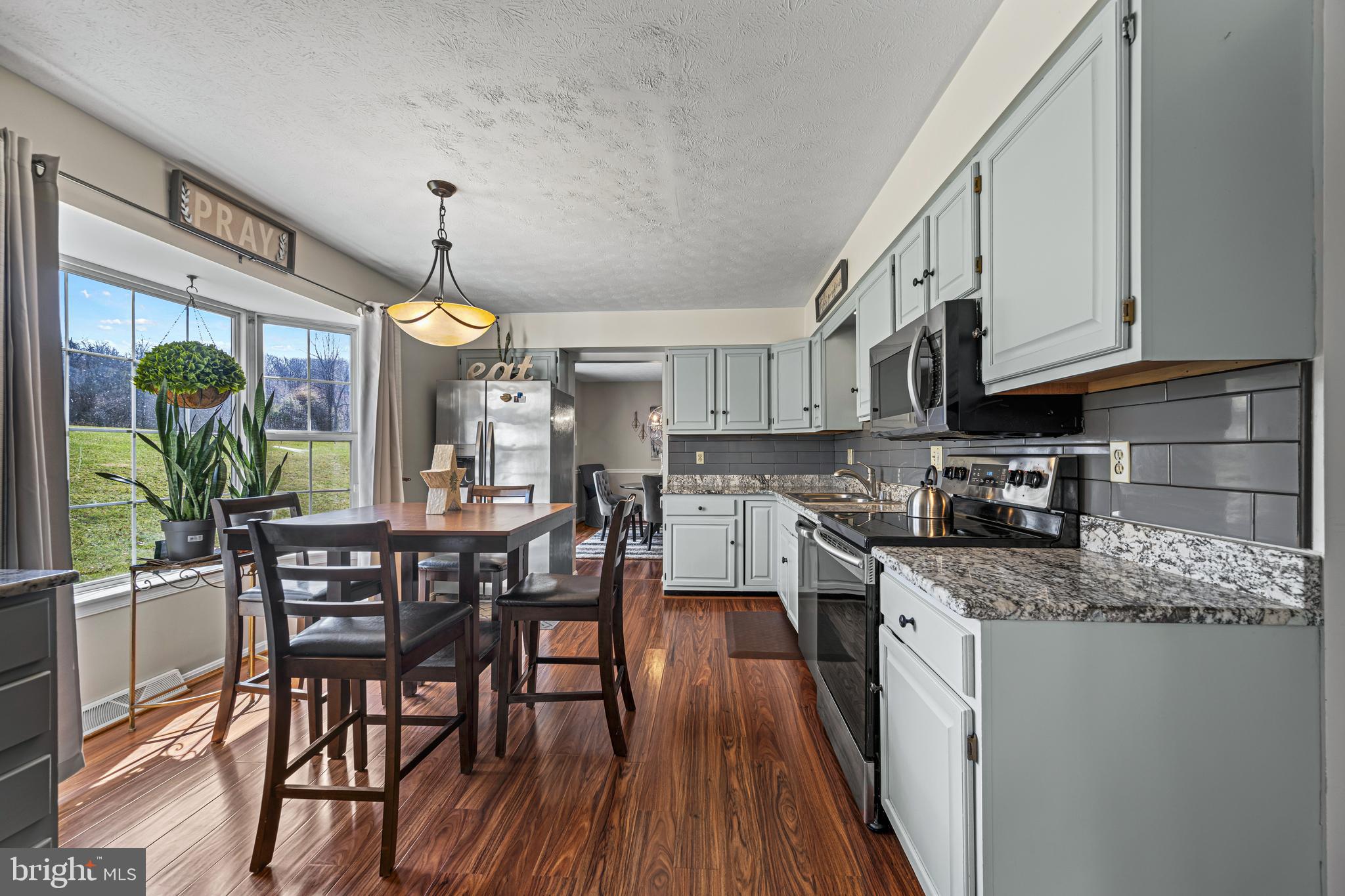 FURNACE HILLS - Residential