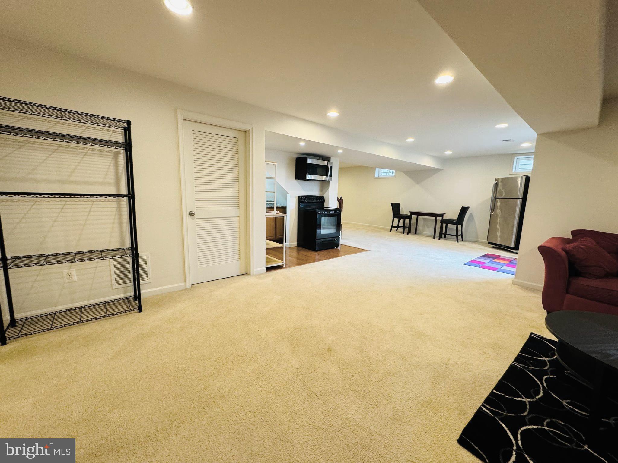 PORT POTOMAC - Residential Lease