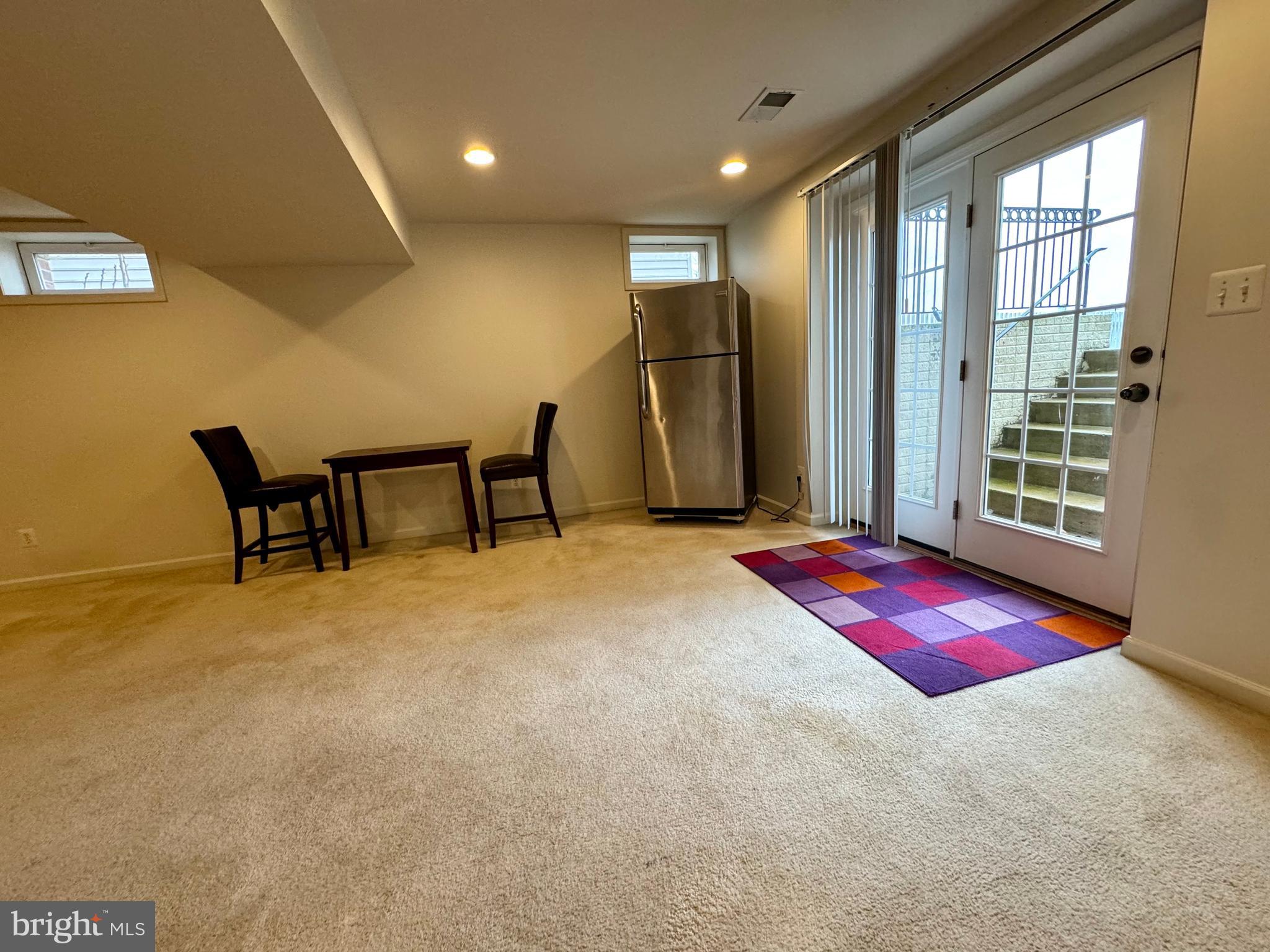 PORT POTOMAC - Residential Lease