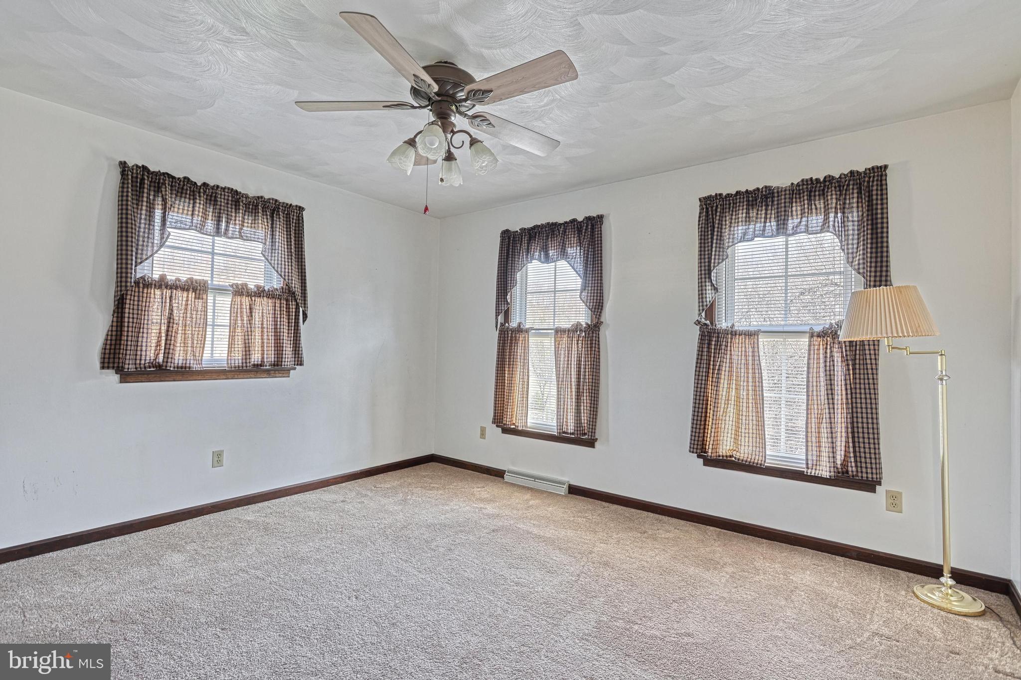 SPRING GROVE - Residential