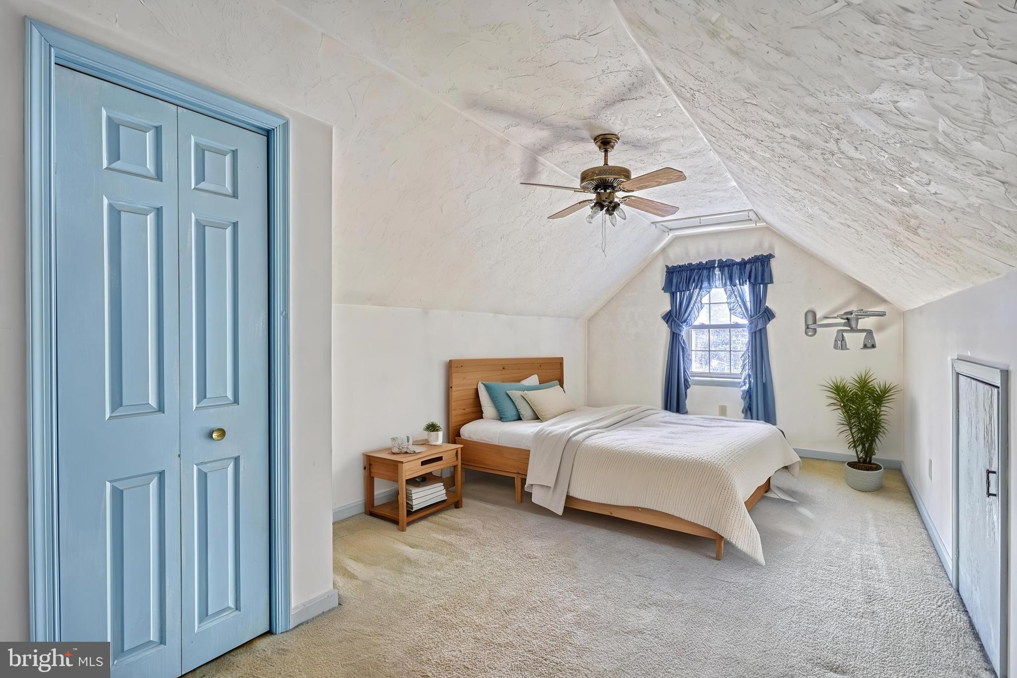 SPRING GROVE - Residential