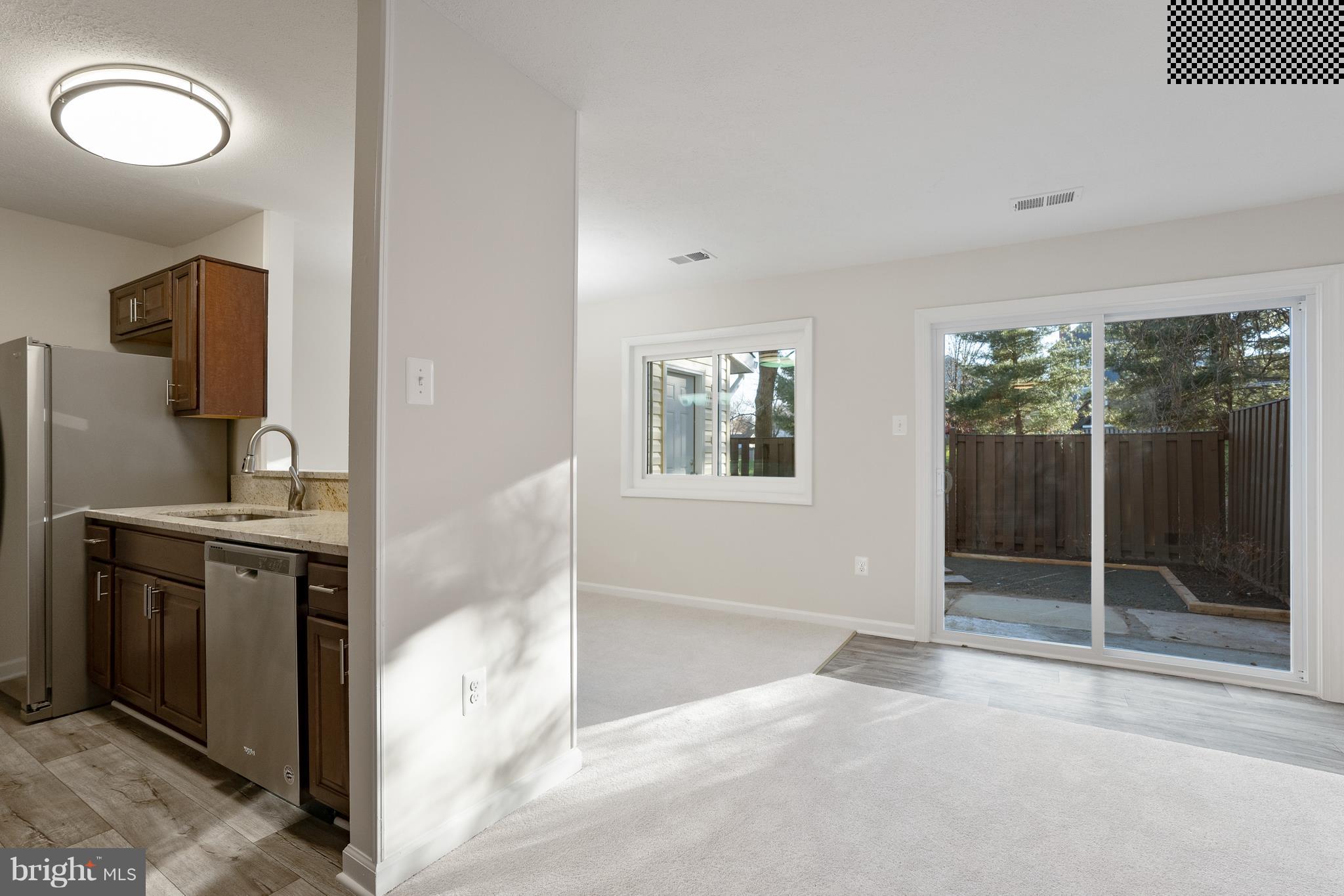 SUGARLAND - Residential