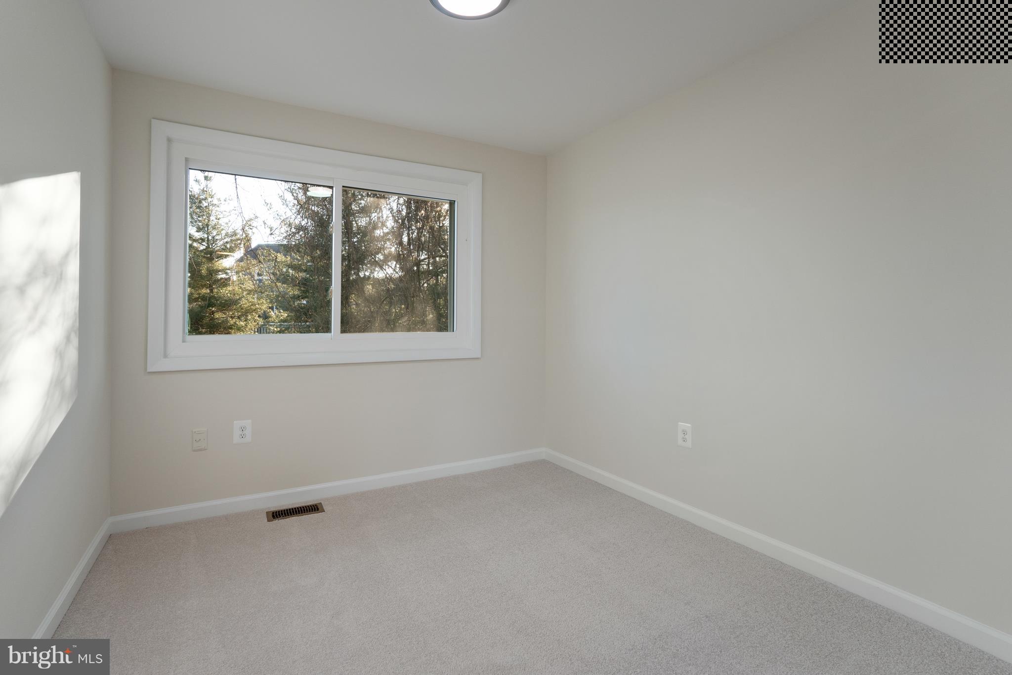 SUGARLAND - Residential