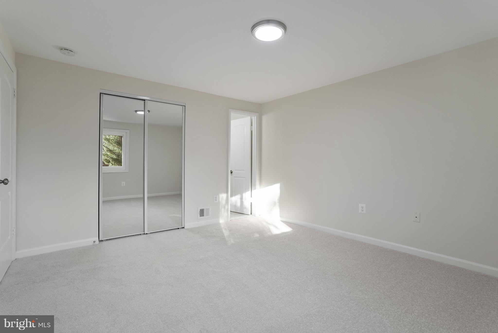 SUGARLAND - Residential