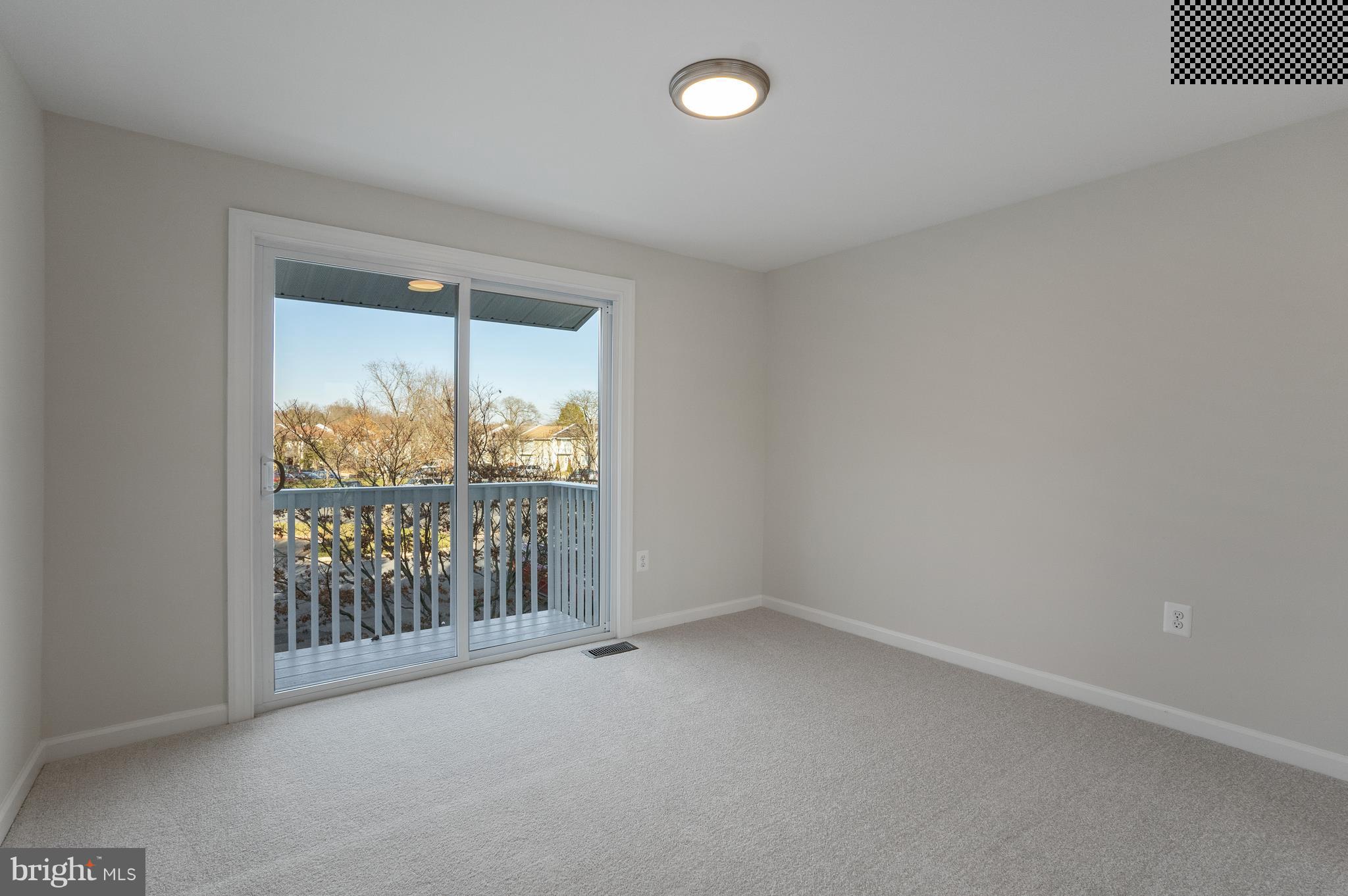 SUGARLAND - Residential