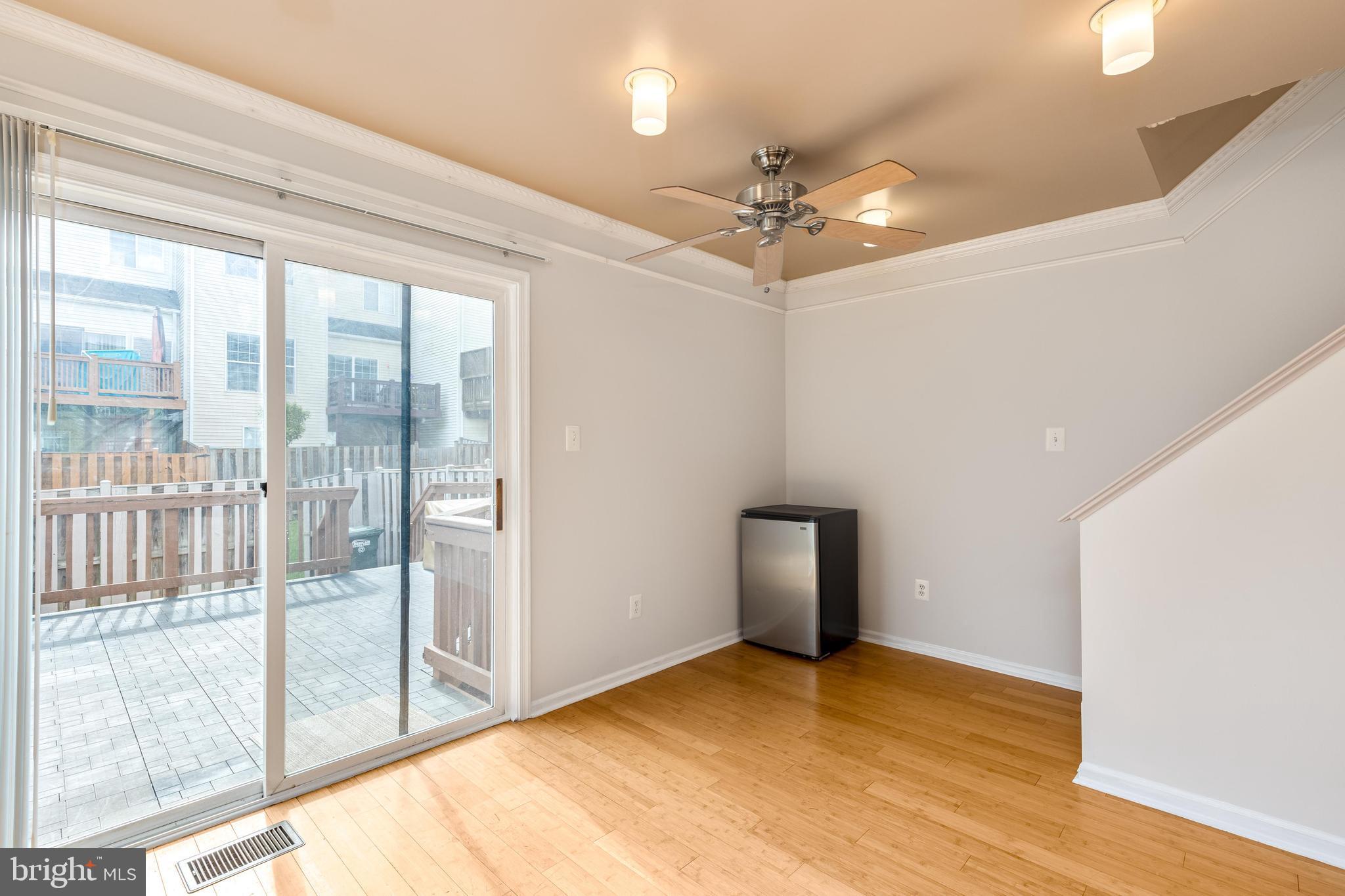 TOWNES AT FAIR LAKES GLEN - Residential Lease