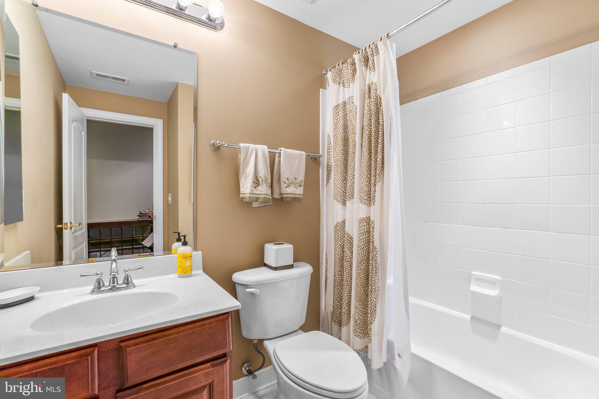 AUBURN VILLAGE AT SANDY SPRING - Residential