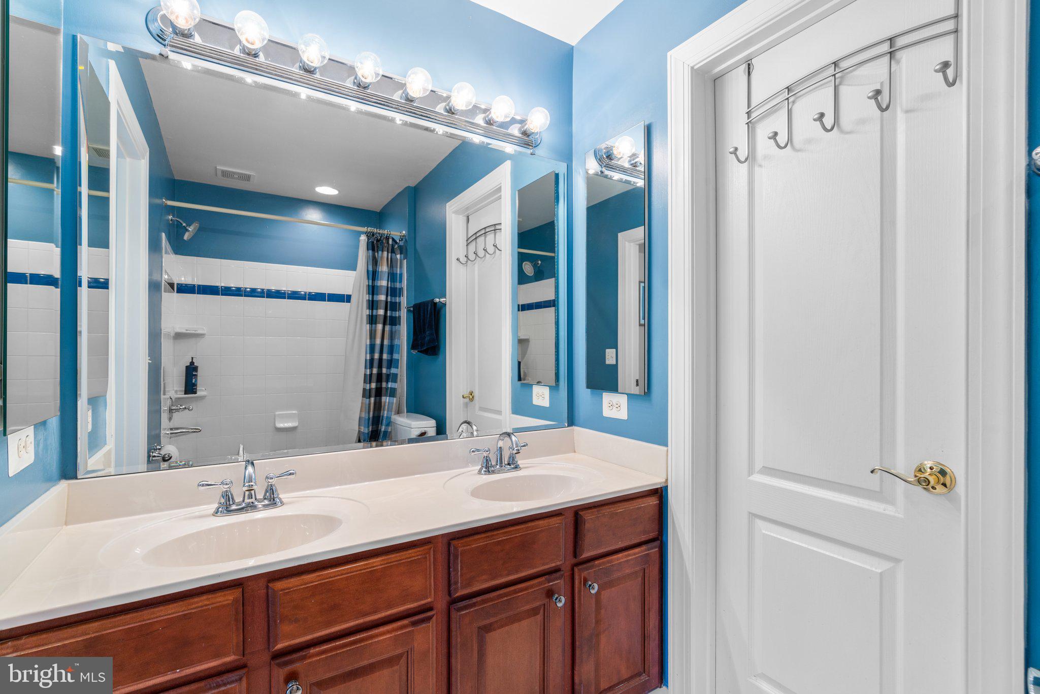 AUBURN VILLAGE AT SANDY SPRING - Residential