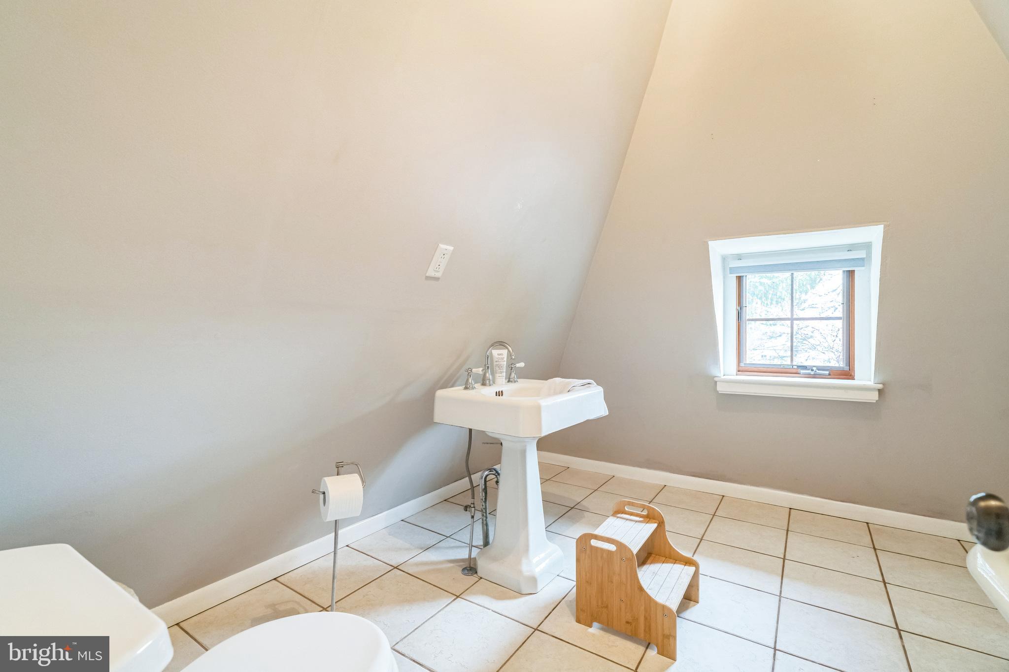 HAVERFORD VIL - Residential