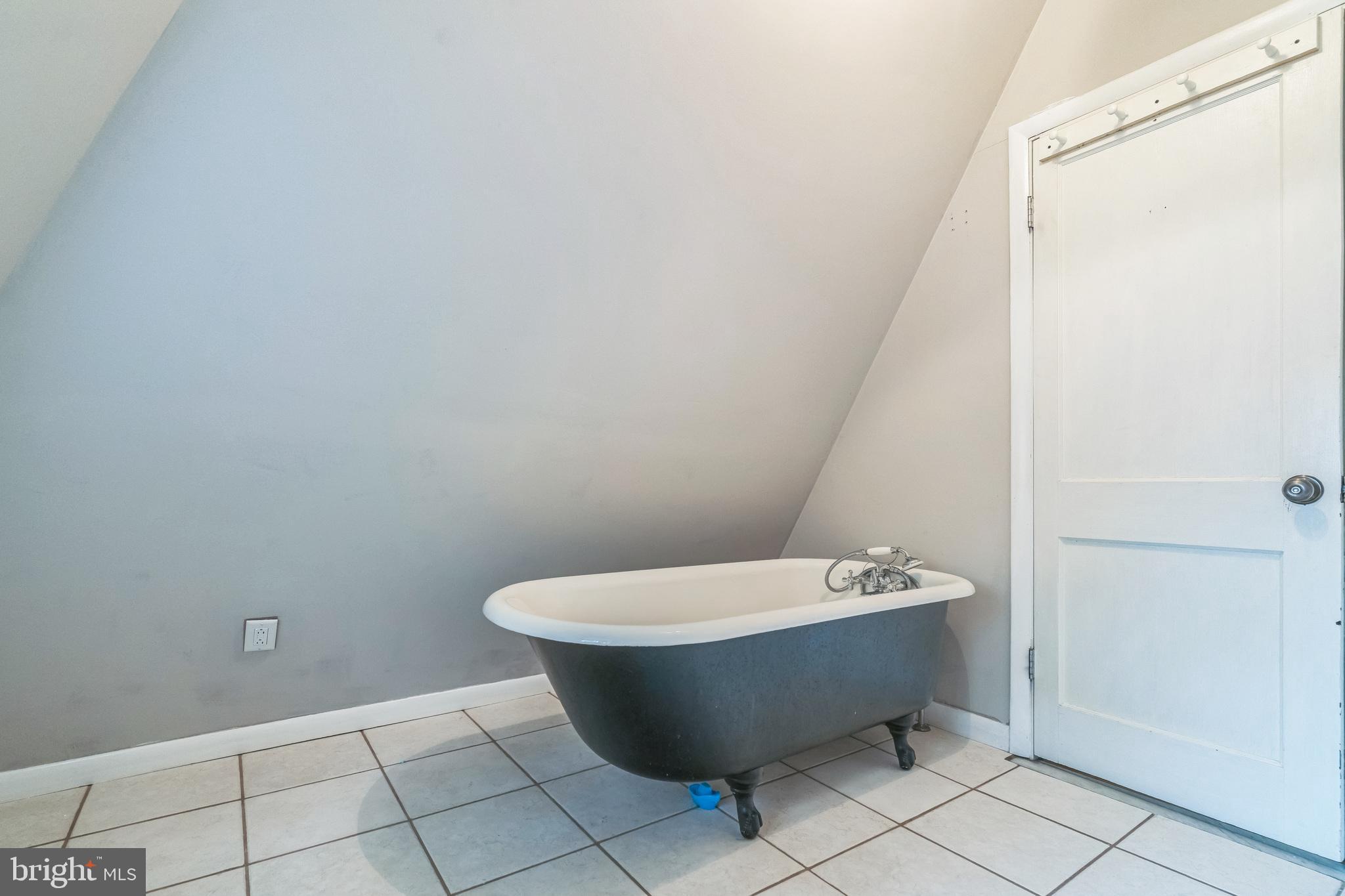 HAVERFORD VIL - Residential