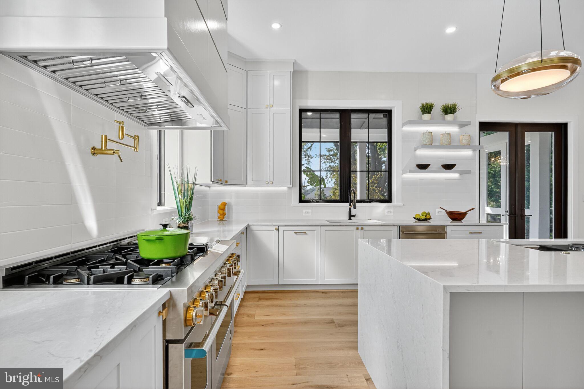 EL NIDO ESTATES - Residential