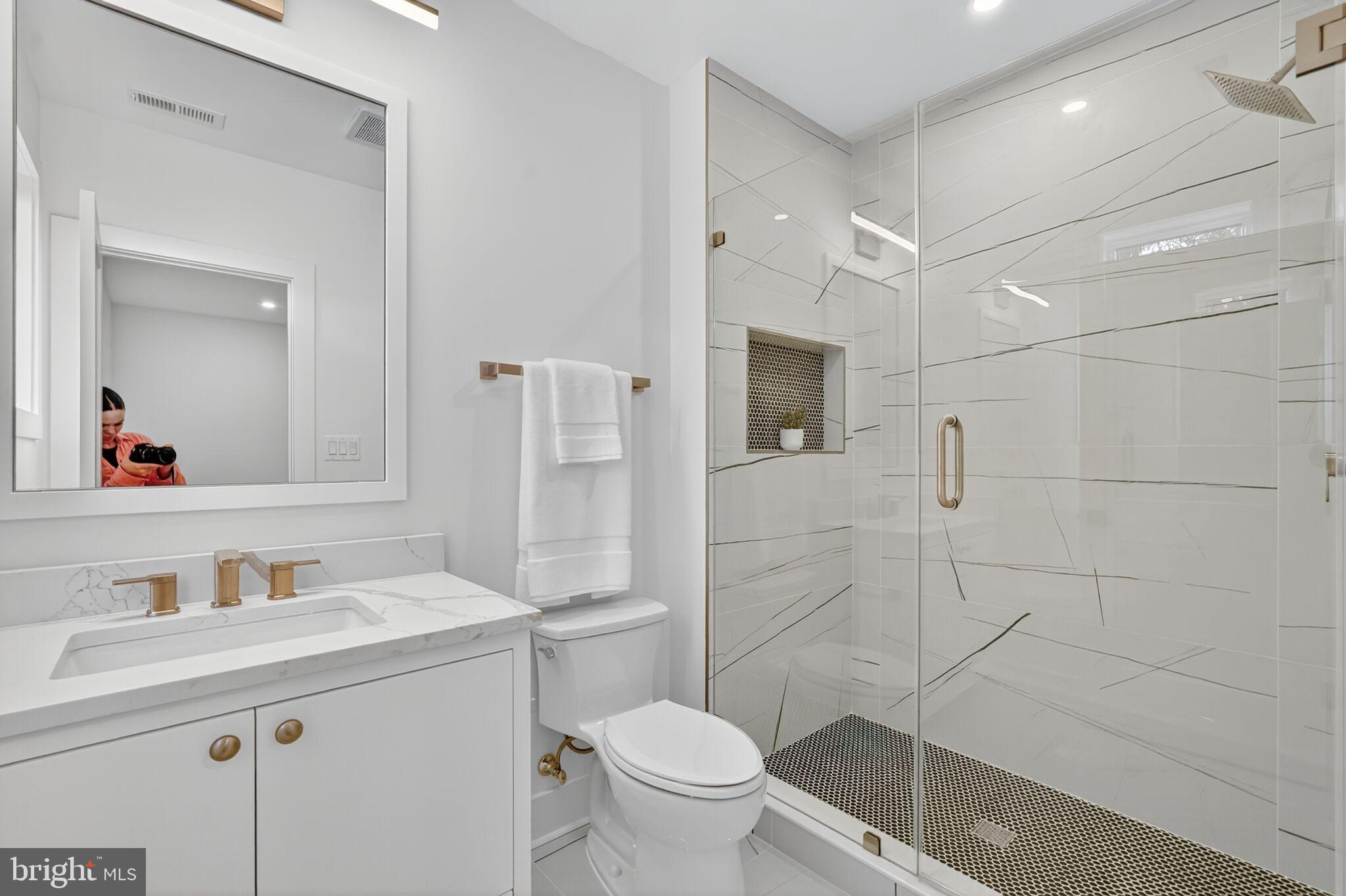 EL NIDO ESTATES - Residential