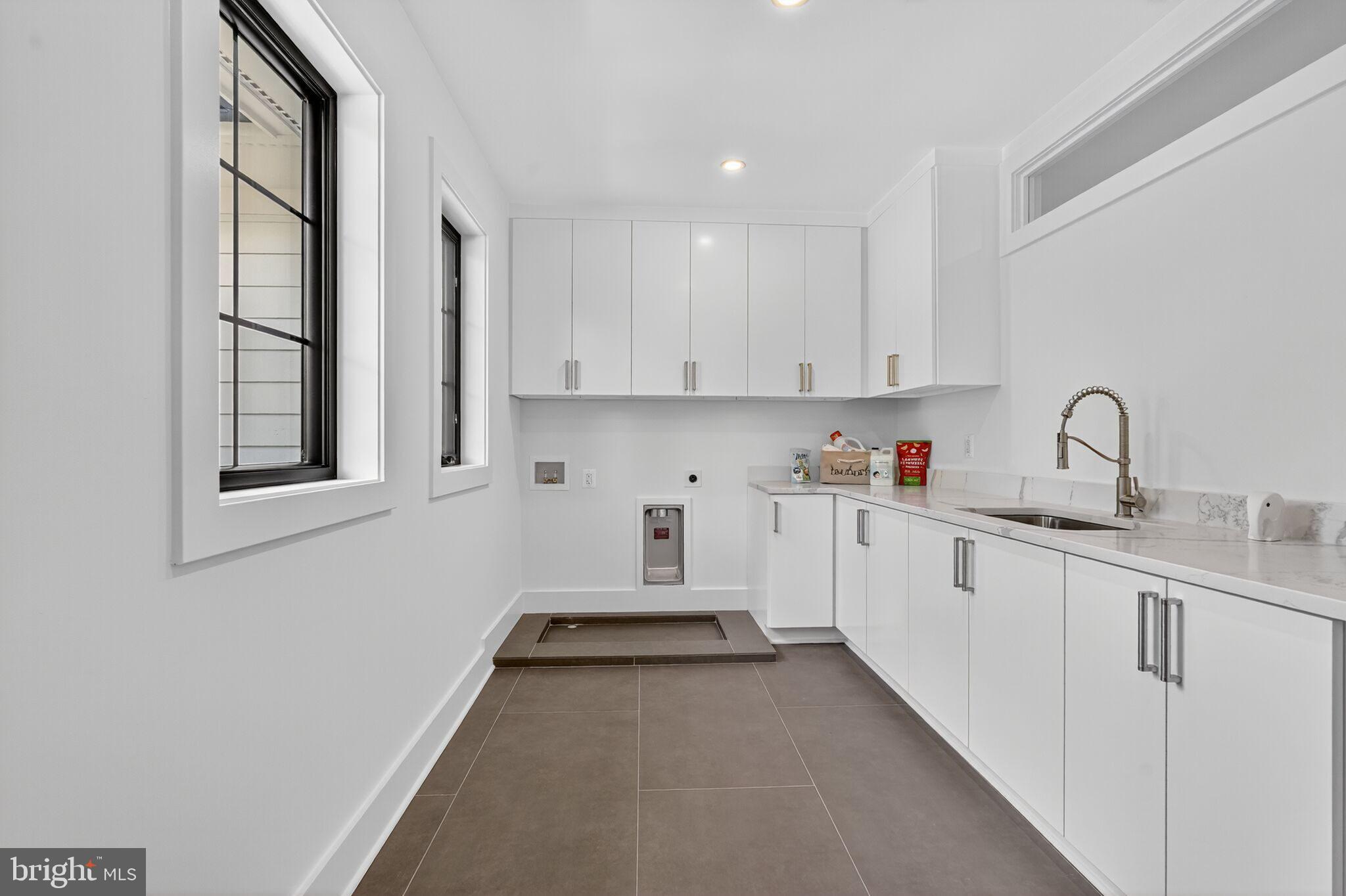 EL NIDO ESTATES - Residential