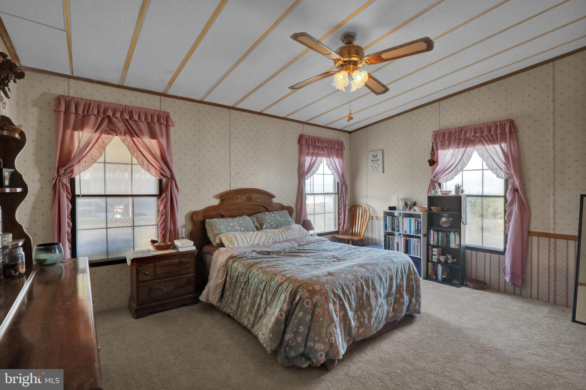 PALM CITY PARK - Residential