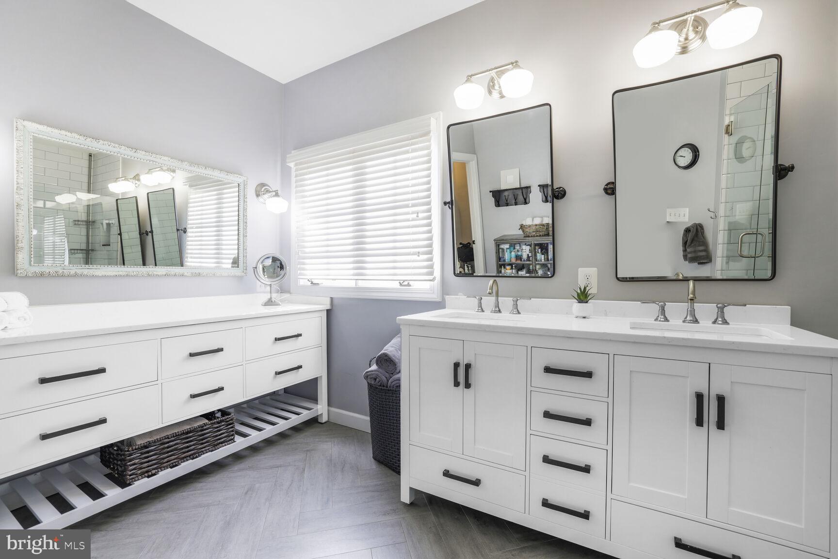 LAKELANDS - Residential