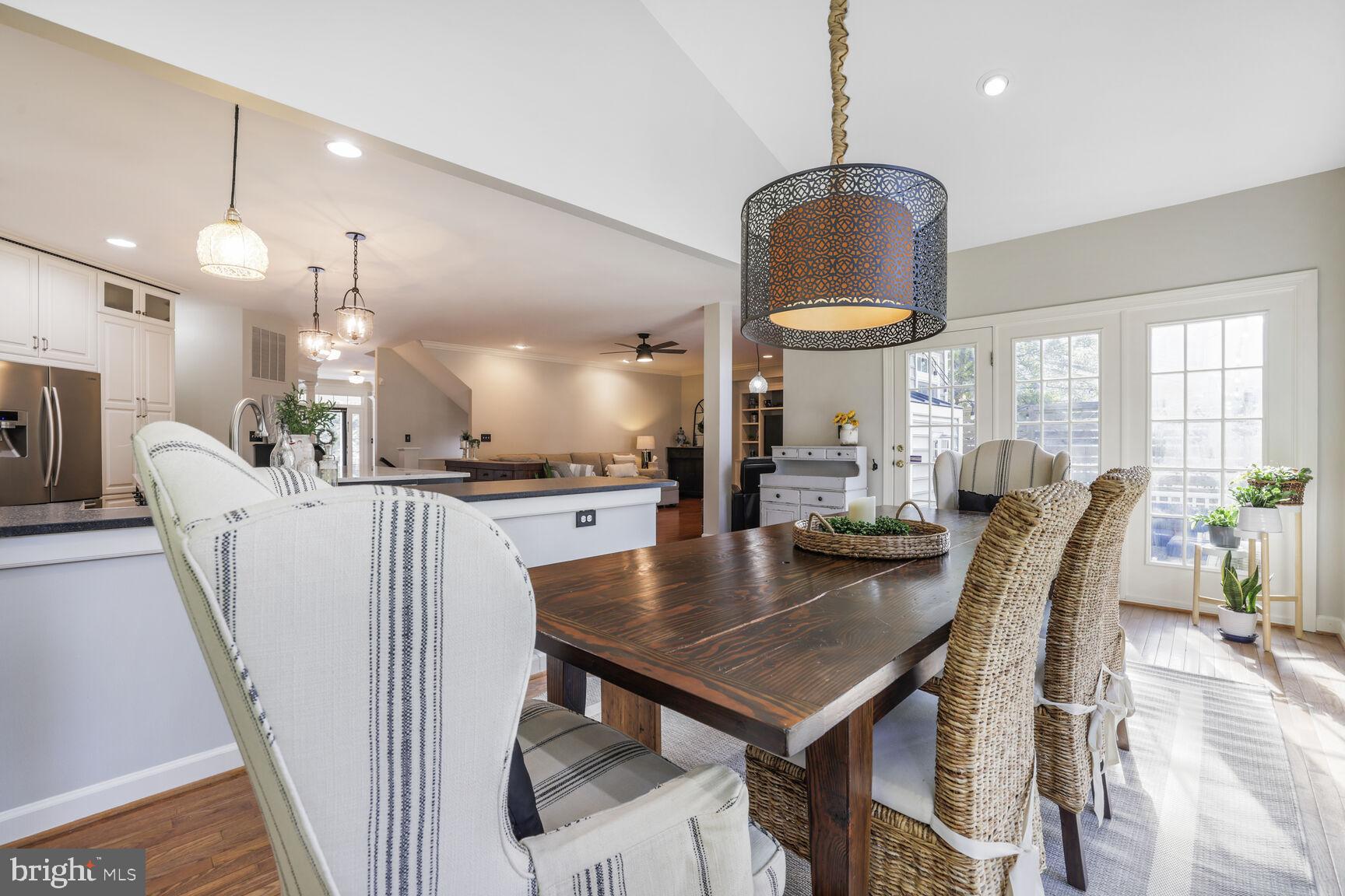 LAKELANDS - Residential