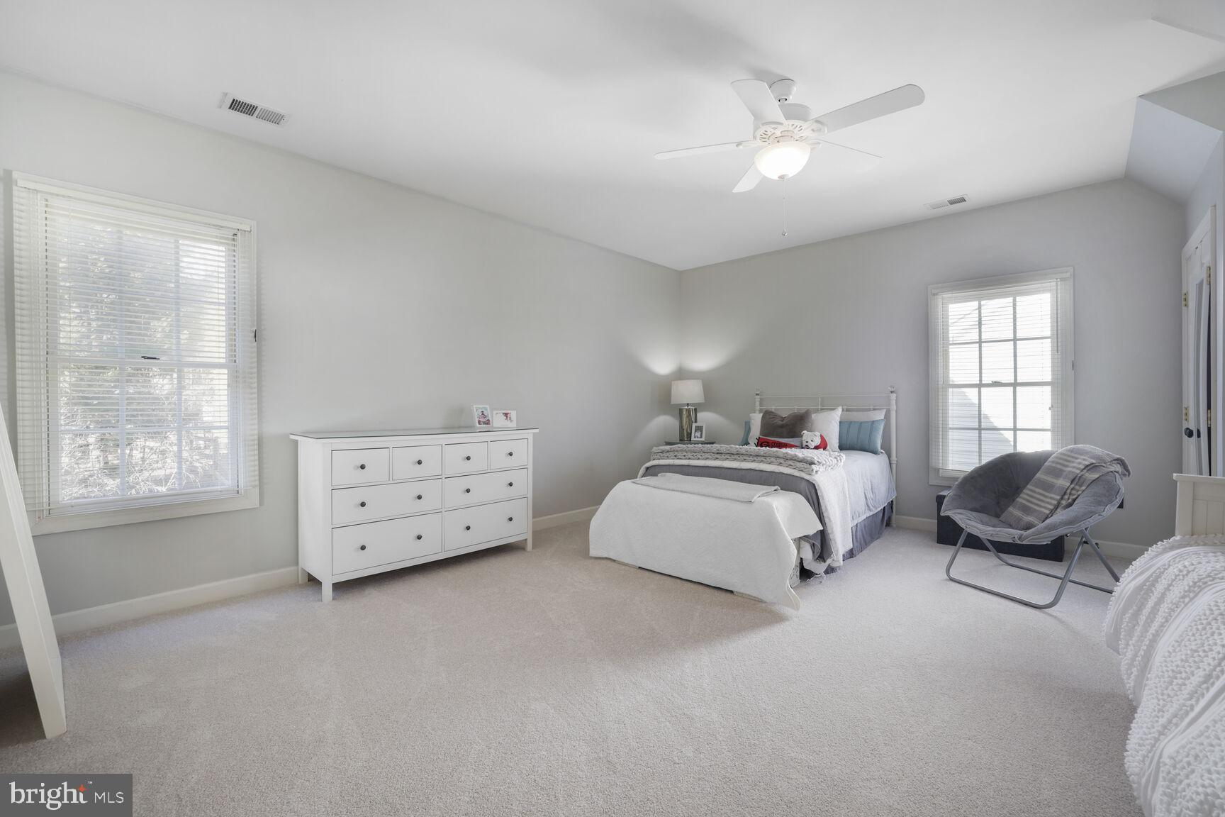 LAKELANDS - Residential