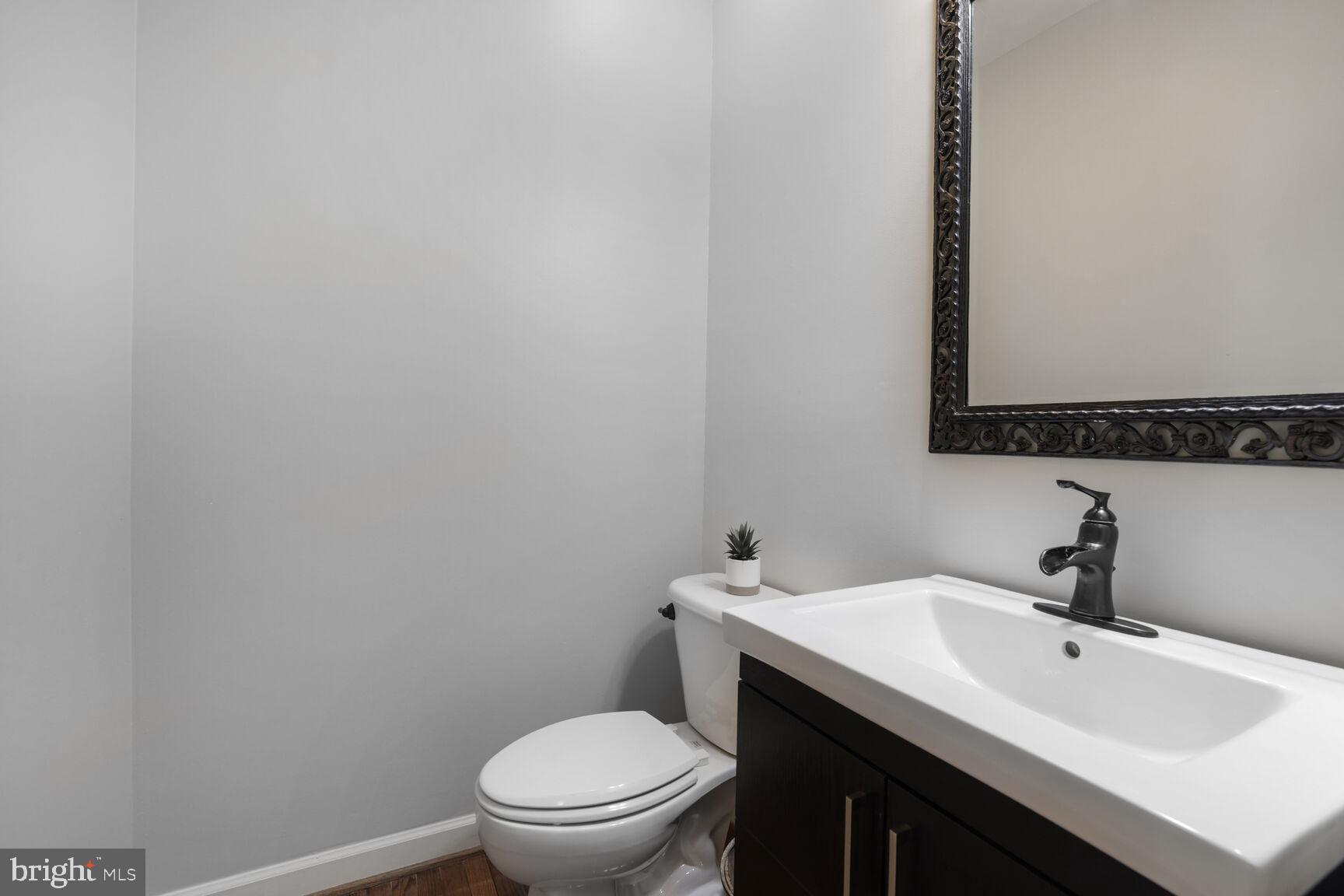 LAKELANDS - Residential