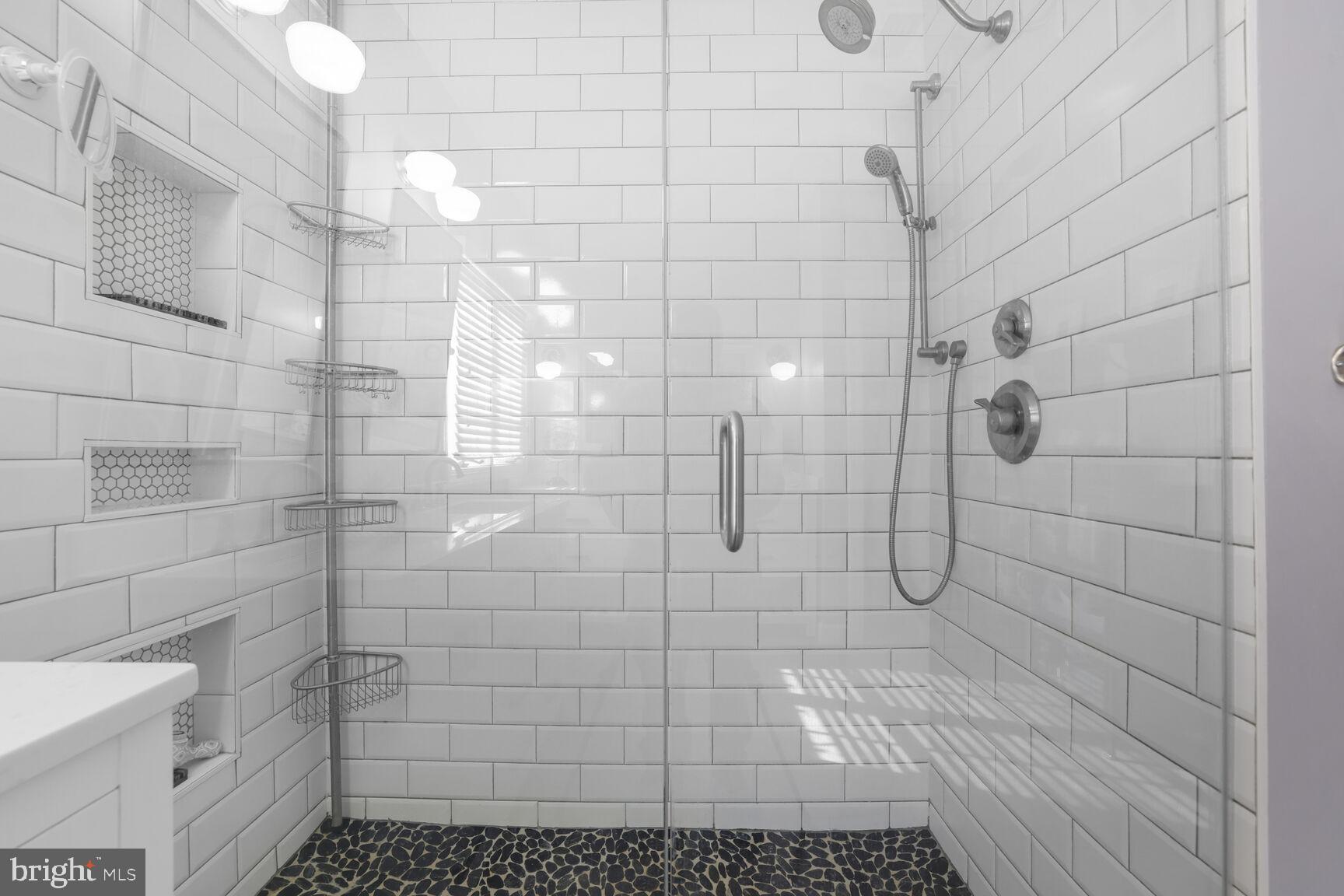 LAKELANDS - Residential