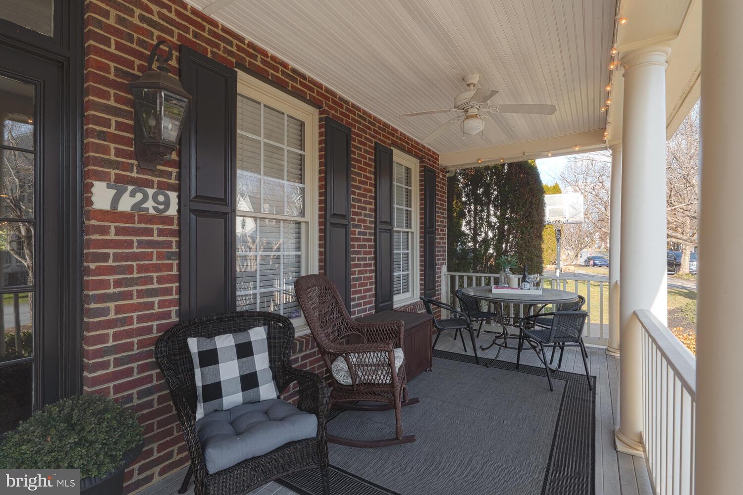 LAKELANDS - Residential