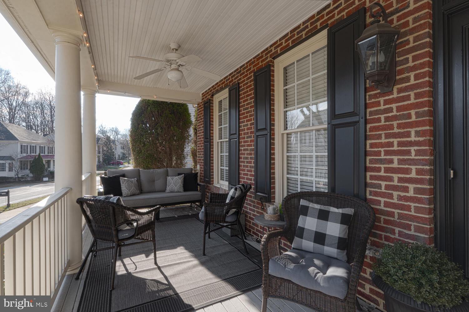 LAKELANDS - Residential