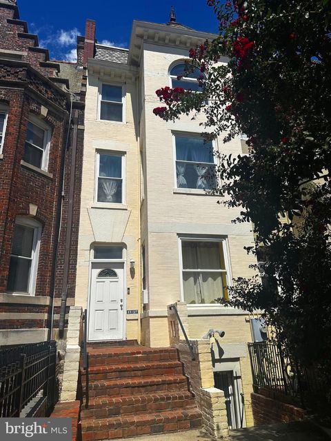 Photo of 1327 Harvard Street NW, WASHINGTON, DC 20009 (MLS # DCDC2229214) Photo of 1327 Harvard Street NW, WASHINGTON, DC 20009 (MLS # DCDC2229214)