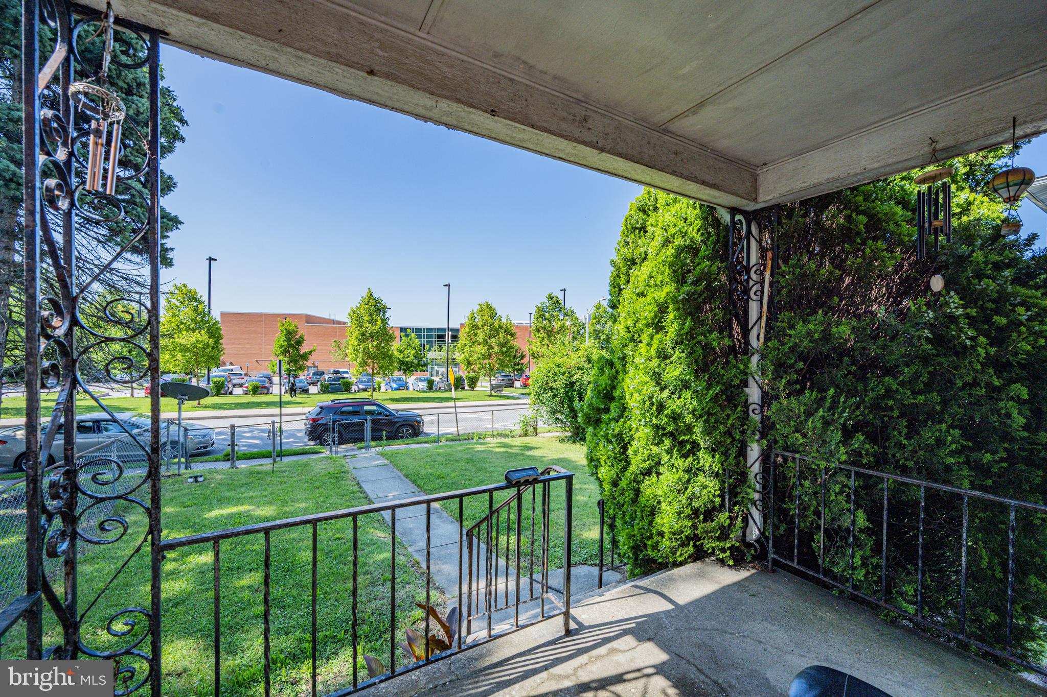 4116 1/2 BELLE AVENUE