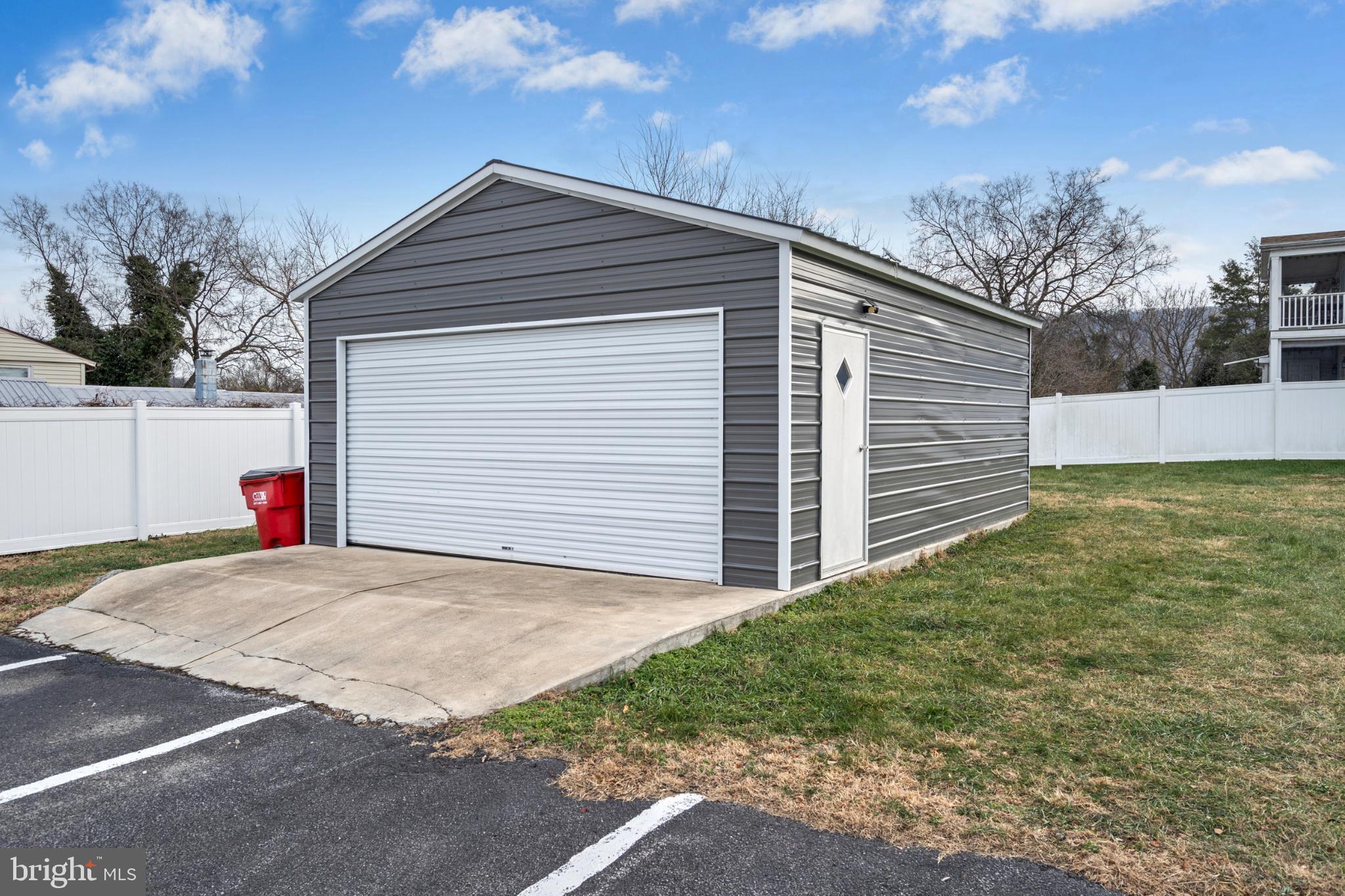 HARPERS FERRY - Residential