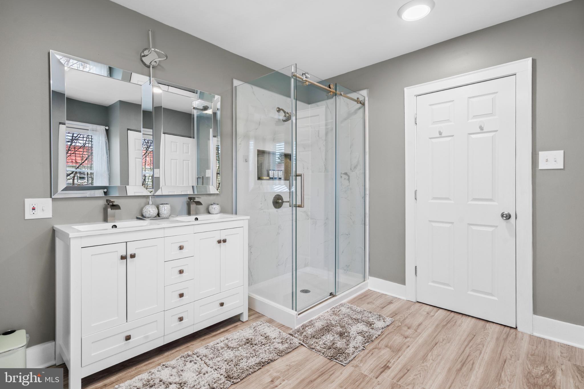 HARPERS FERRY - Residential