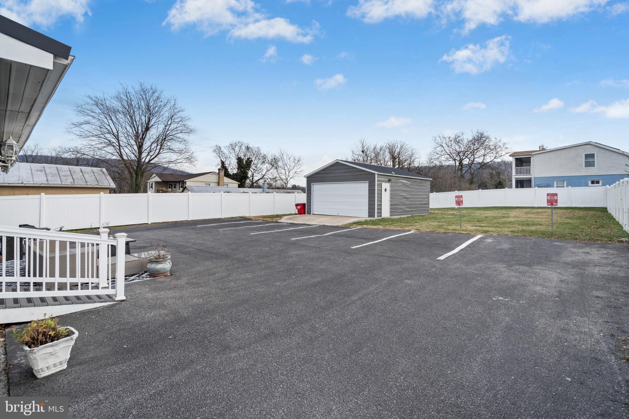 HARPERS FERRY - Residential