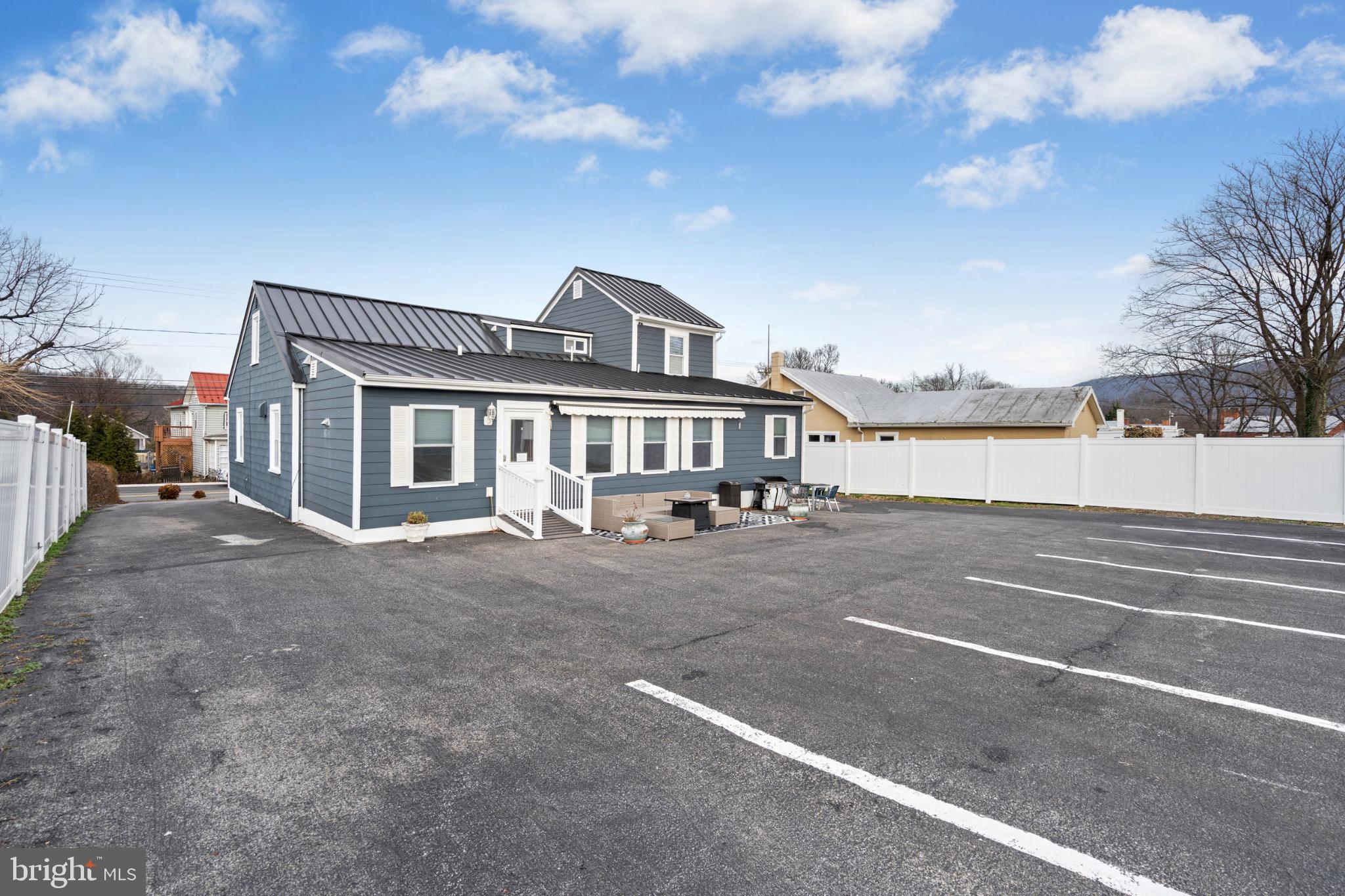 HARPERS FERRY - Residential