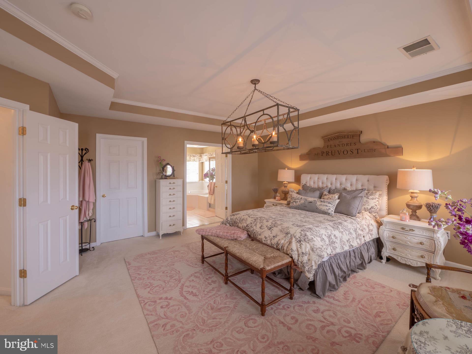 NORTH BROOK - Residential