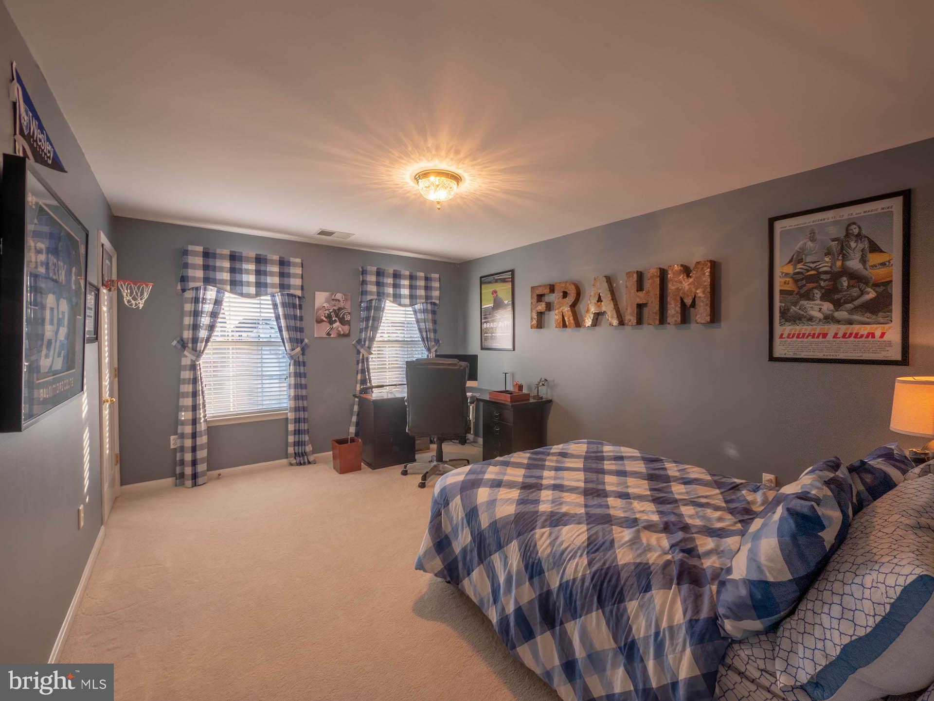 NORTH BROOK - Residential