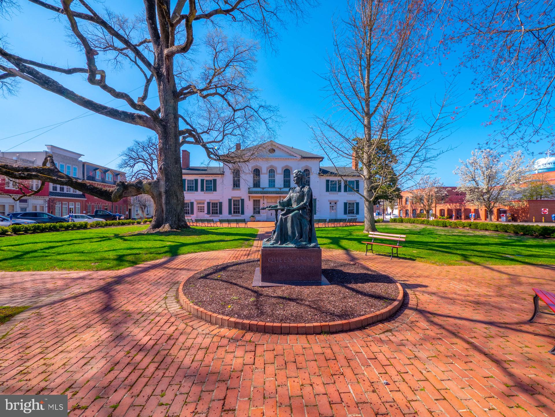 NORTH BROOK - Residential