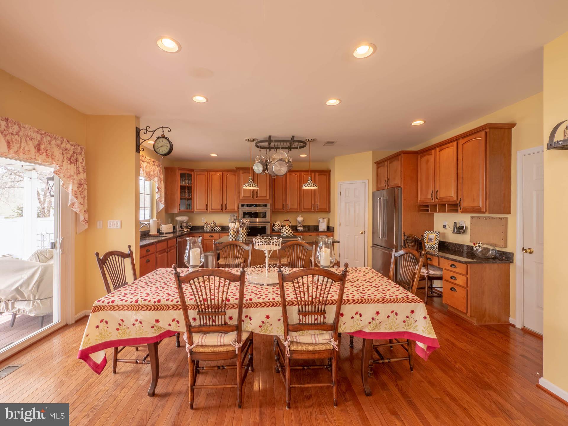 NORTH BROOK - Residential